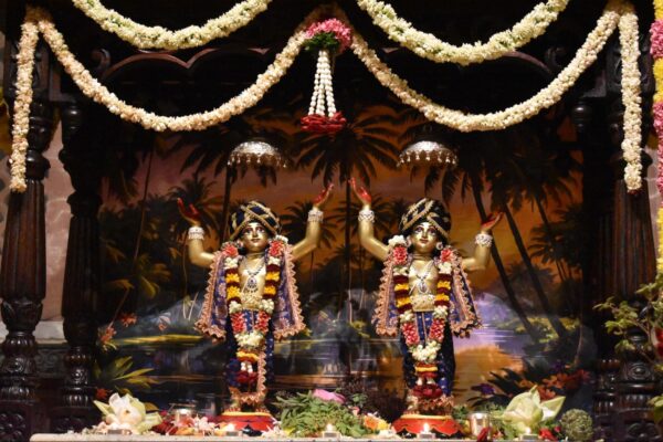 Full day Śrī Śrī Gaura-Nitāi Bhoga – Rs. 5001/